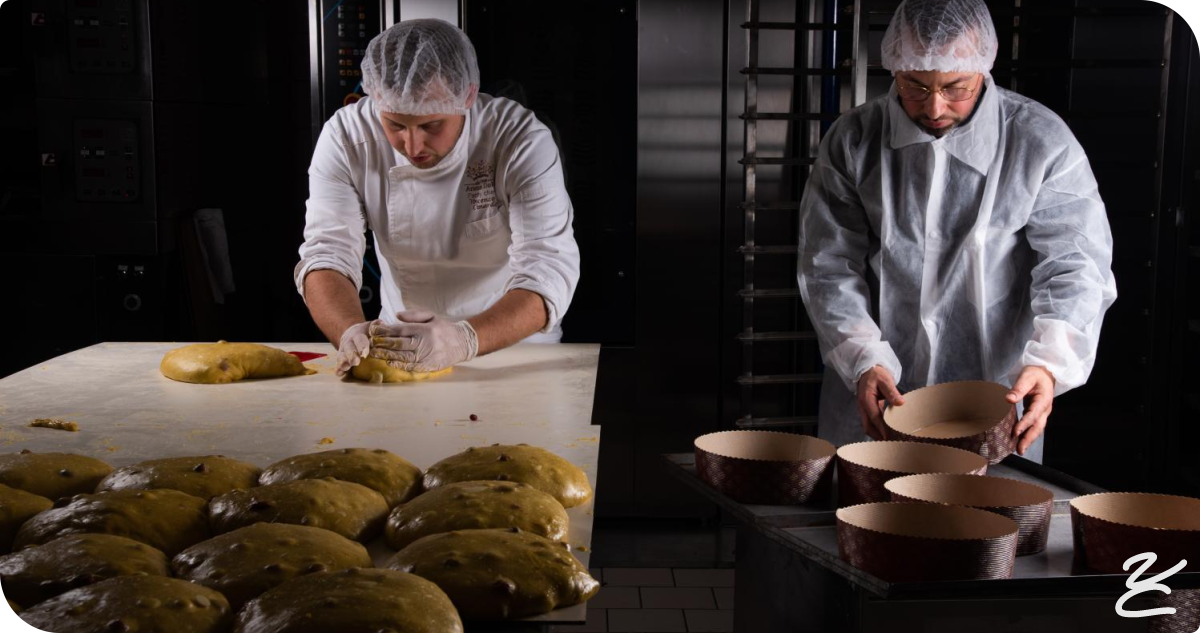 Auguri da una Famiglia che dal 1956 senza mai fermarsi, promuove la tradizione dolciaria Siciliana
